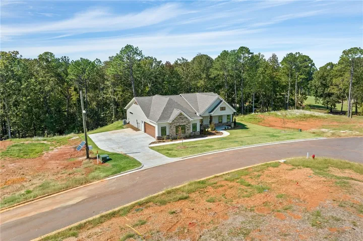 40 Eagle Ridge Ln