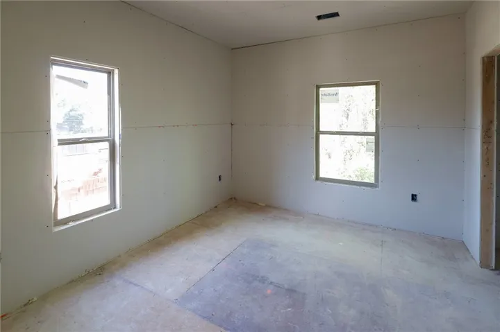 1027 E Glenn Avenue, Auburn, Alabama 36830