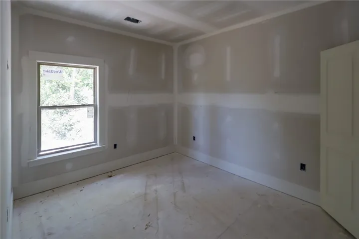 1027 E Glenn Avenue, Auburn, Alabama 36830