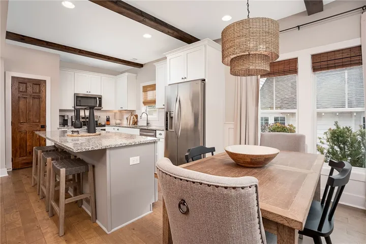 Kitchen/Dining Perfection