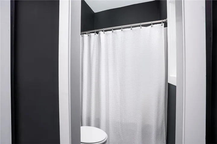 Guest Bathroom Upstairs - Water Closet