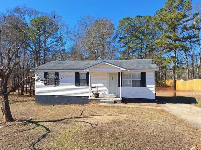 2046 Sw 53rd Avenue, Lanett, Alabama 36863