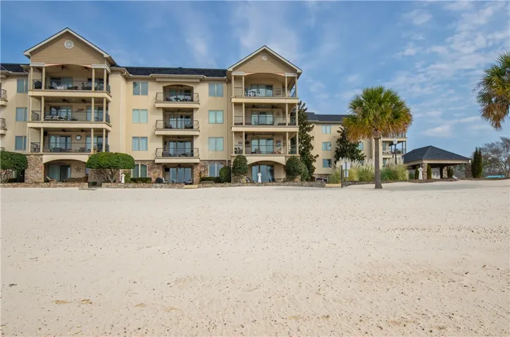 Beach facing unit