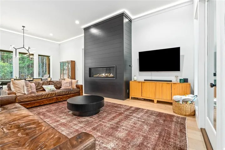 Custom gas fireplaces inside and out installed by top hat chimney sweeps