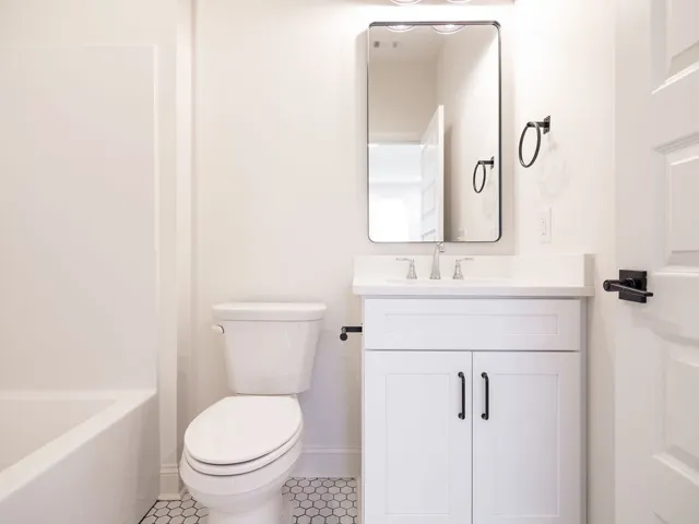 Upstairs Full Bath