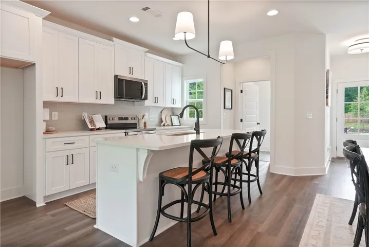 EXAMPLE PHOTOS of a completed Todd Floor plan