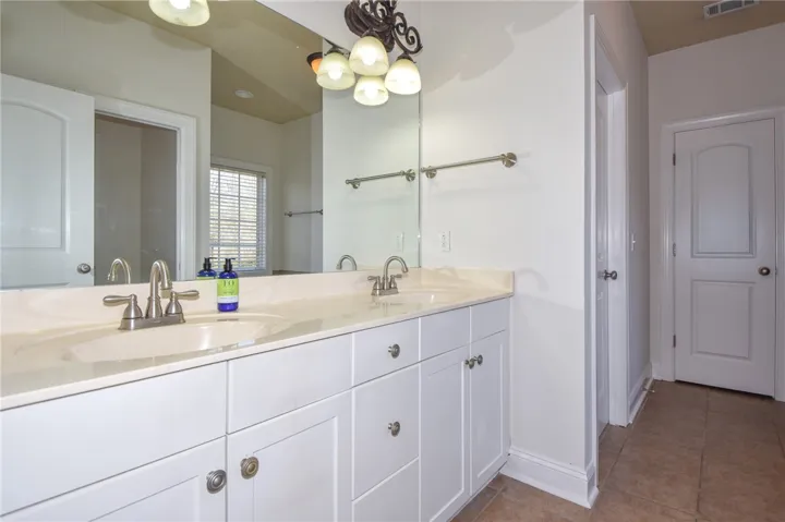 866 Stanton Drive, Auburn, Alabama 36830