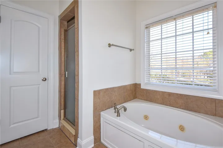 866 Stanton Drive, Auburn, Alabama 36830