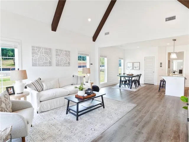 Example of a Duette Floorplan - All plans, pricing and specifications are subject to change without notice.