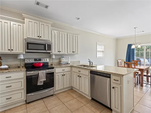 2904 Anderson Lakes Circle, Opelika, Alabama 36801