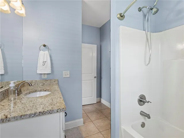 2904 Anderson Lakes Circle, Opelika, Alabama 36801