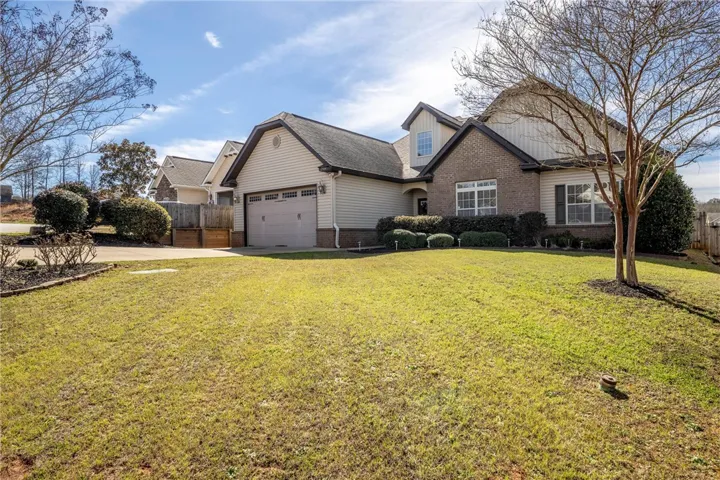 2904 Anderson Lakes Circle, Opelika, Alabama 36801