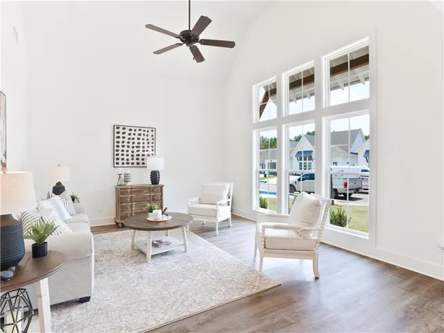 Example photo of a completed Emily floorplan. All plans, pricing & specifications are subject to change without notice.