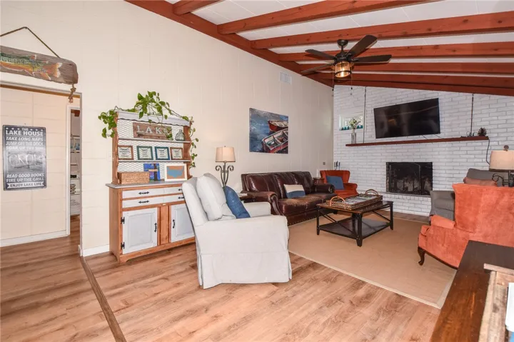 304 Bay Pine Island Road, Jacksons Gap, Alabama 36861