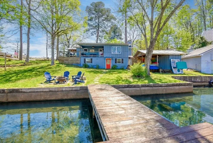 304 Bay Pine Island Road, Jacksons Gap, Alabama 36861