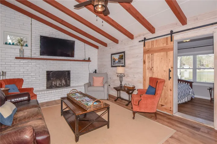 304 Bay Pine Island Road, Jacksons Gap, Alabama 36861