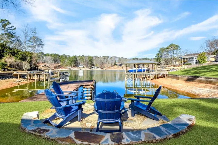 304 Bay Pine Island Road, Jacksons Gap, Alabama 36861