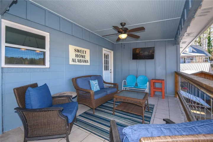 304 Bay Pine Island Road, Jacksons Gap, Alabama 36861