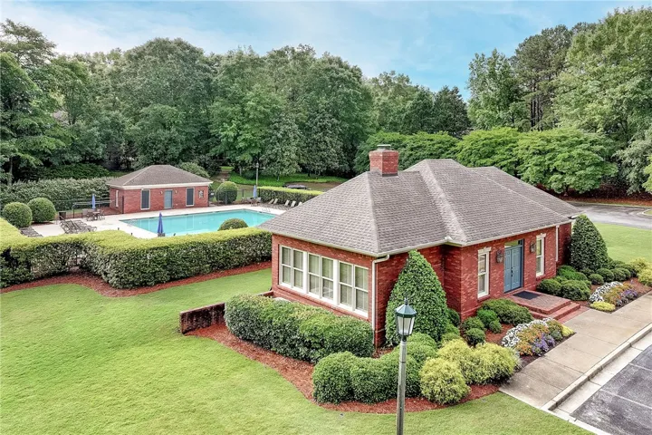 Pool clubhouse