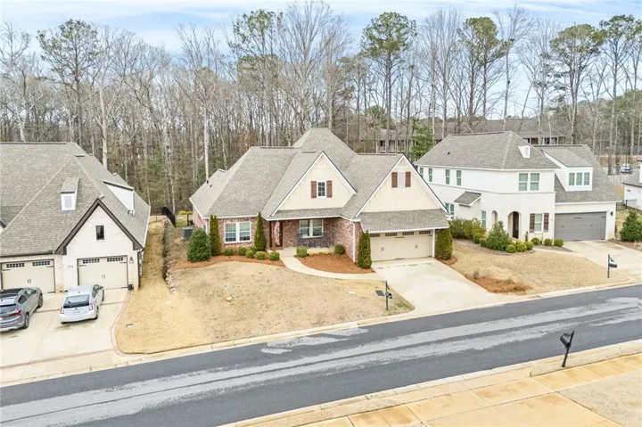 1757 Lois Lane, Auburn, Alabama 26832
