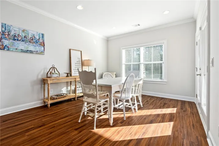 Breakfast nook off kitchen