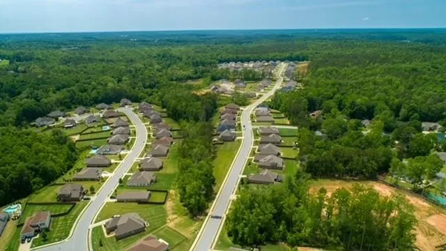 1962 Cannongate Drive, Opelika, Alabama 36801