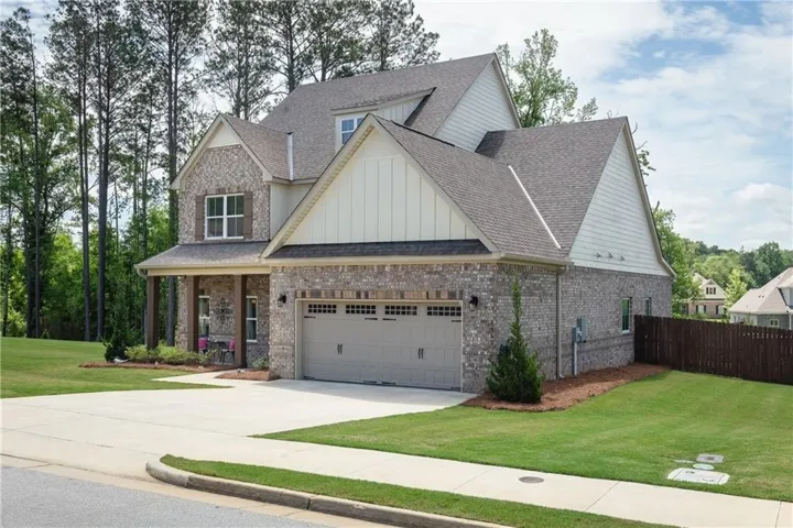 1962 Cannongate Drive, Opelika, Alabama 36801