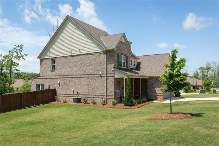 1962 Cannongate Drive, Opelika, Alabama 36801