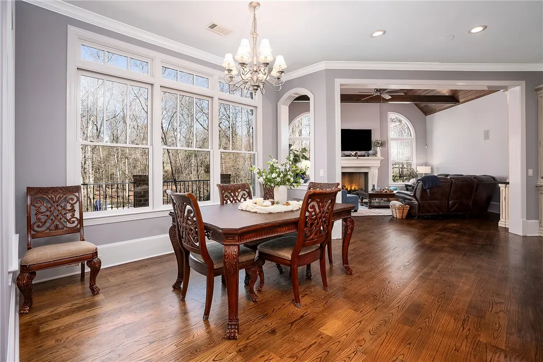 Breakfast Room