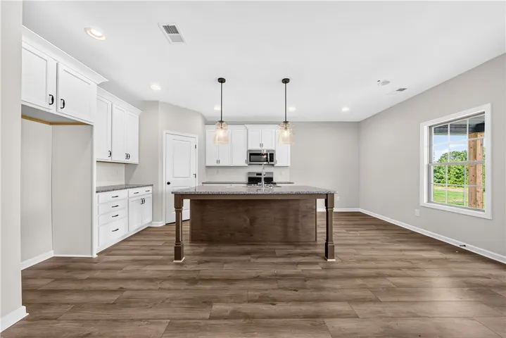 6 Liberty Place, None, Alabama 36856