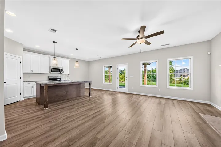 6 Liberty Place, None, Alabama 36856
