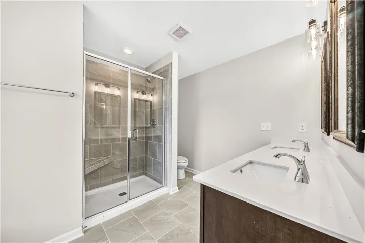 6 Liberty Place, None, Alabama 36856