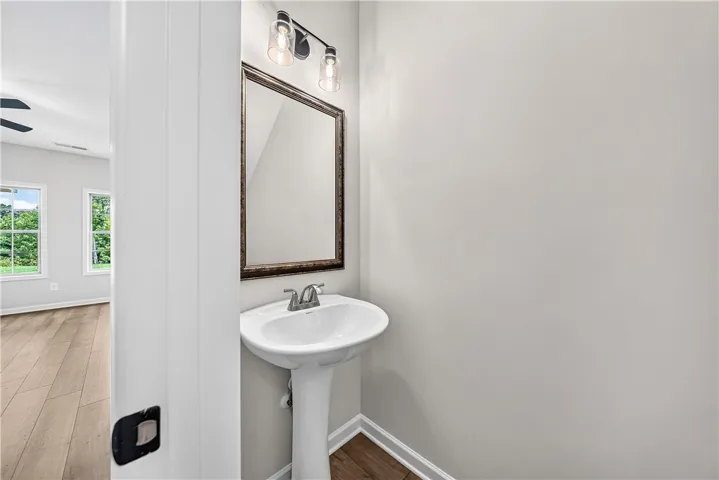 6 Liberty Place, None, Alabama 36856