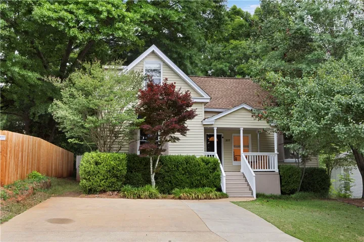 207 N 12th Street, Opelika, Alabama 36801