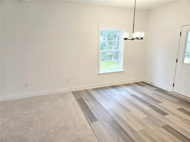 Eat-in Kitchen space