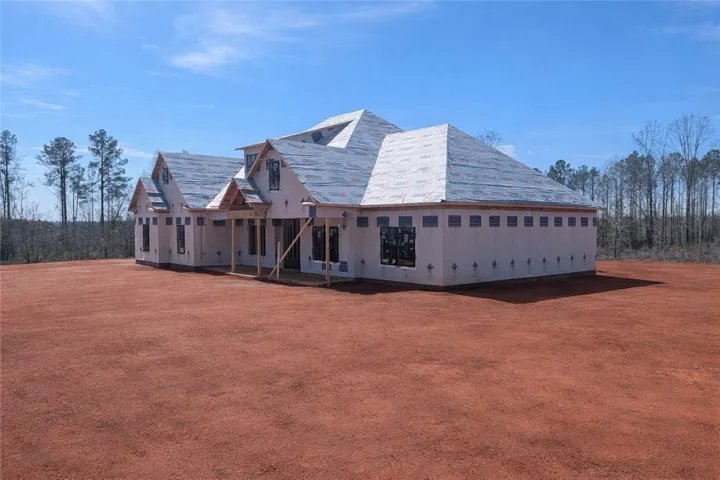 View of side of home