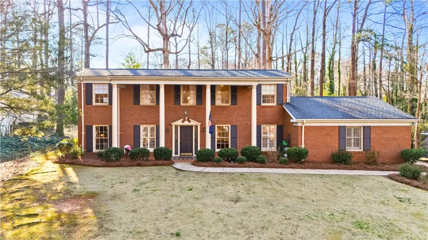 Striking Colonial curb appeal