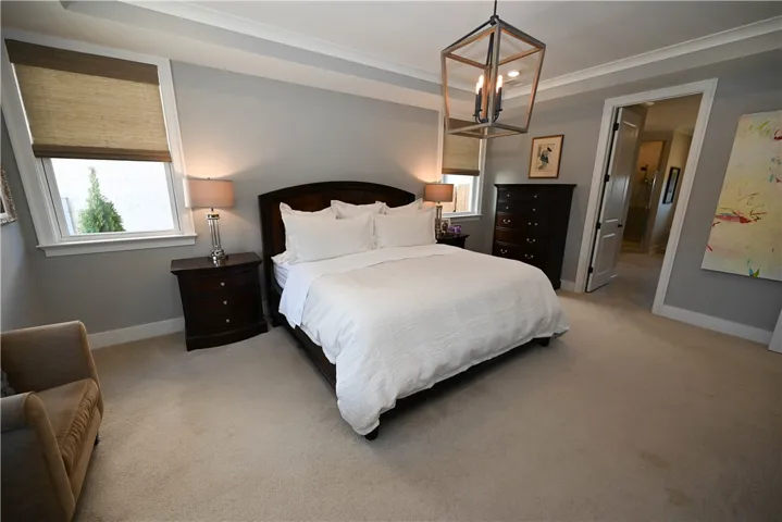 Tray ceiling, and charming overhead lighting.