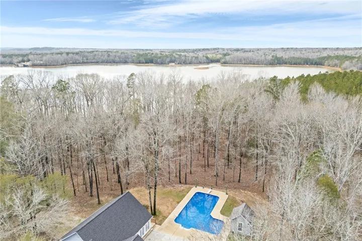 Welcome to 1006 Serenity Circle!