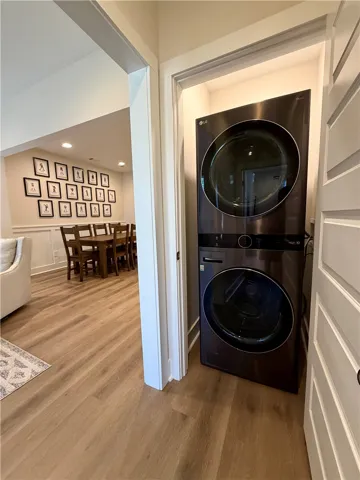 Stacked washer/dryer
