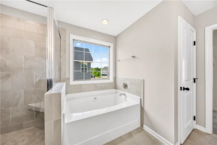 1556 Academy Drive, Auburn, Alabama 36830