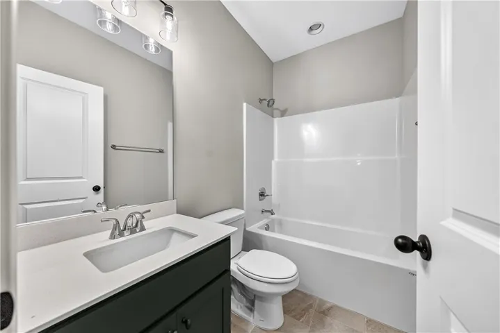 1556 Academy Drive, Auburn, Alabama 36830