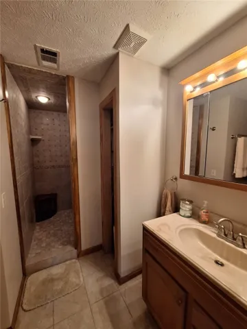 1024 Center Street, Valley, Alabama 36854