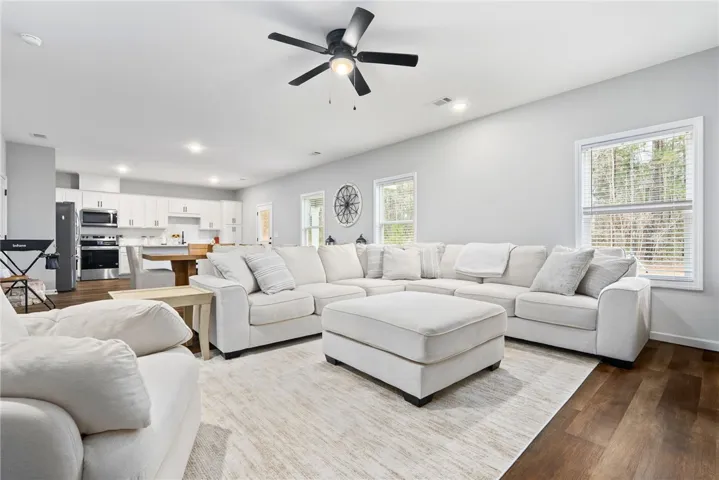 oversized great room to provide seating for everyone