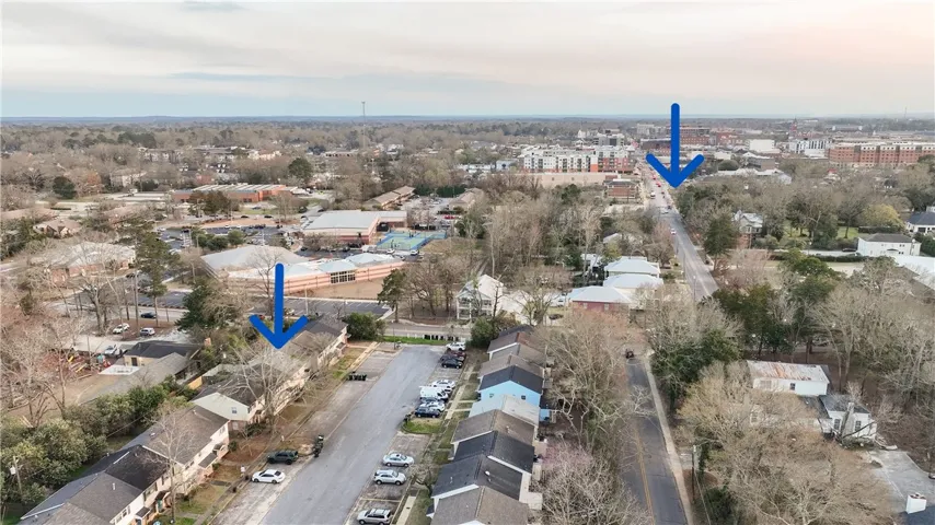 Close to downtown and AU campus!