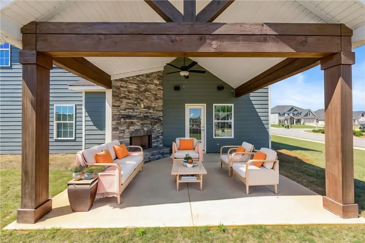 3003 Wymond Drive, Opelika, Alabama 36804