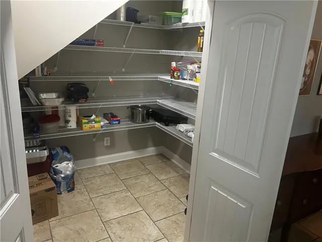 Walk in Pantry