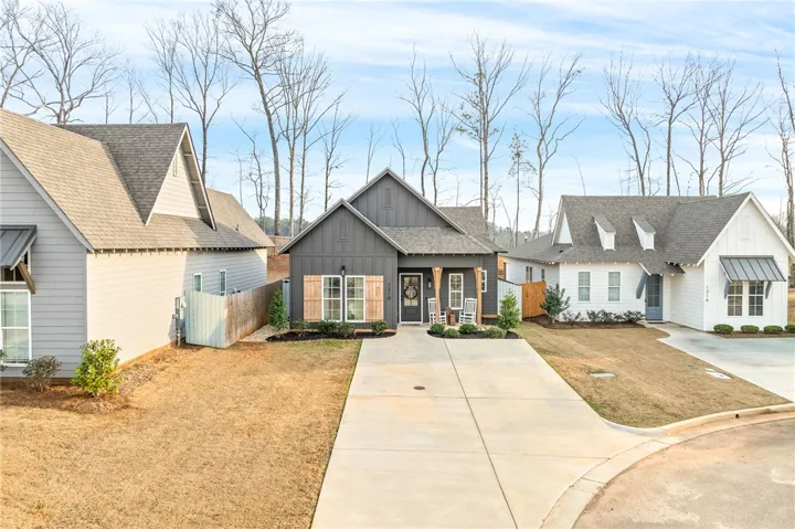 1210 Woodland Circle Opelika, AL