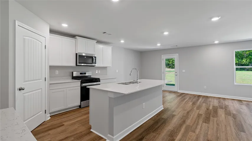 260 Driver Lane, Auburn, Alabama 36830