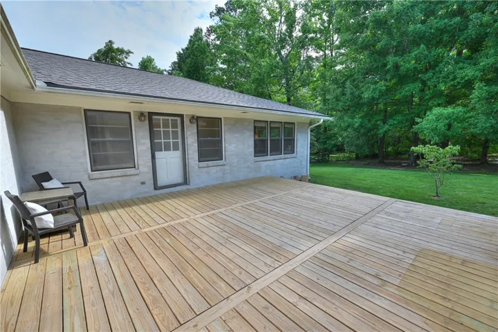 This home was truly made for those who love the outdoors!